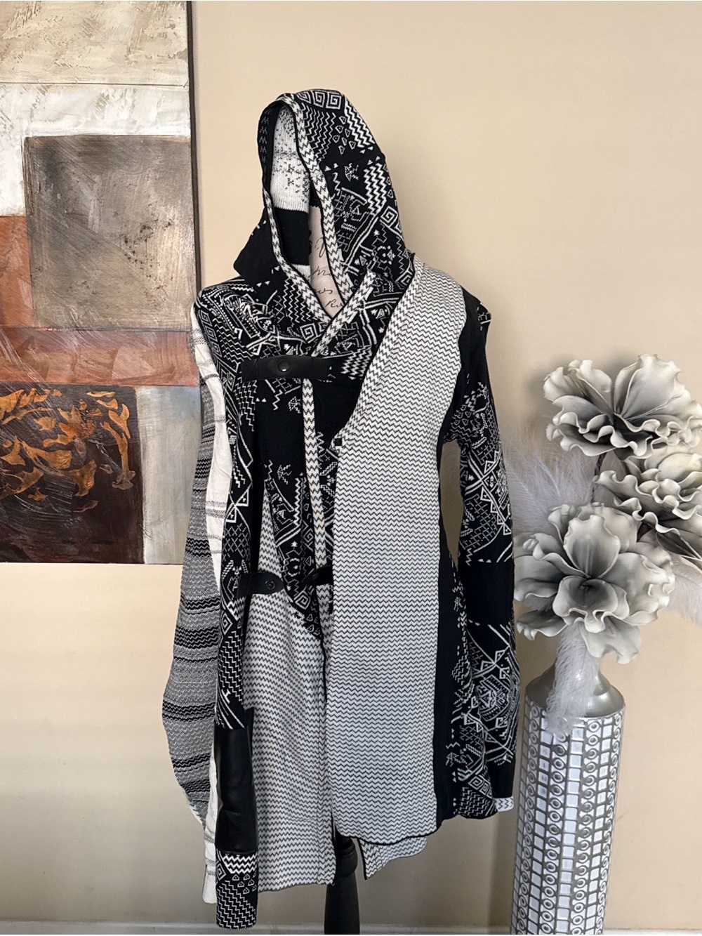 Hooded Black & White Patterned Women's Cardigan